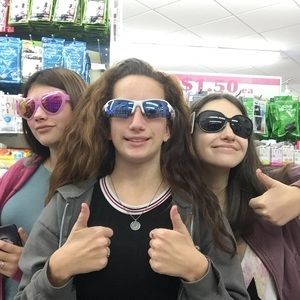 Meet your Posher, Ivy